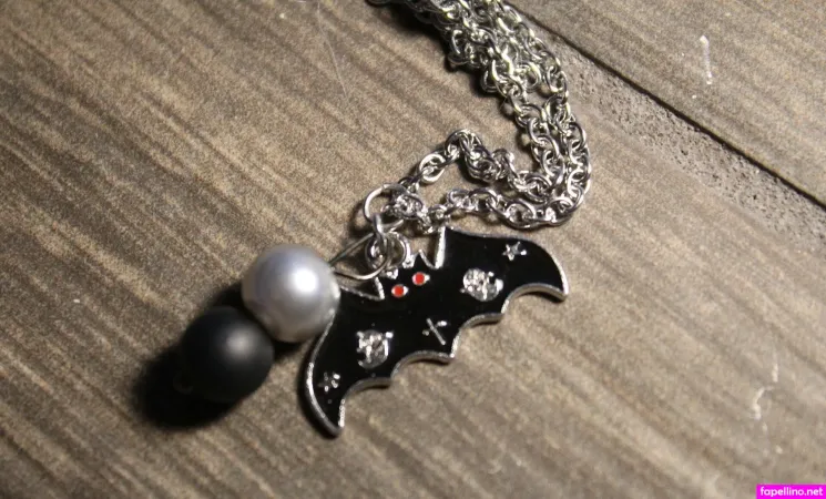 Therealvampfeet OnlyFans Thumbnail #OsG4WwUwke