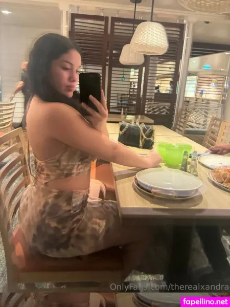 Therealxandra OnlyFans Thumbnail #k1BAG3vVKx
