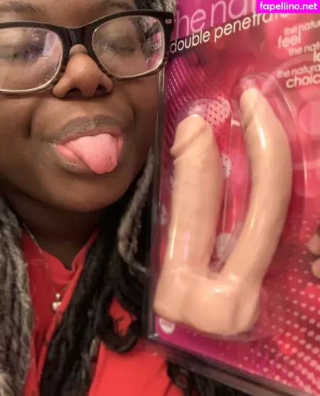 Therealzoey OnlyFans Thumbnail #g04n8E0WxU