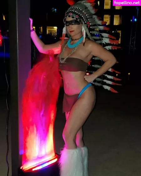 Therebeccaryder OnlyFans Thumbnail #qAtY6tdKs0