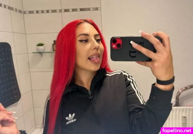 Theredlucy OnlyFans Thumbnail #BFM0cz63kU