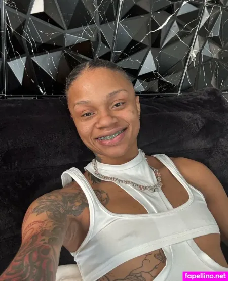 Therenitylove OnlyFans Thumbnail #2OI1hNA81O