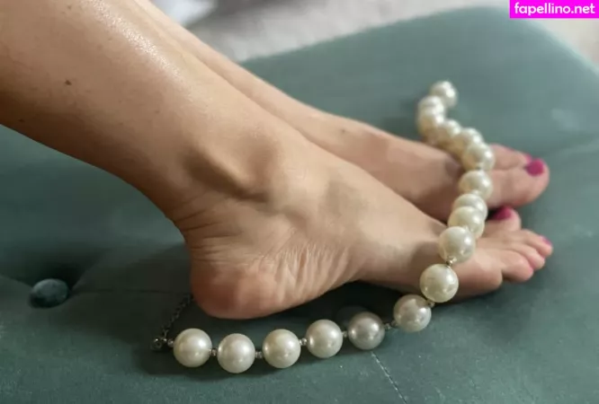 Theresa Edward OnlyFans Thumbnail #DDNmIjGXvg