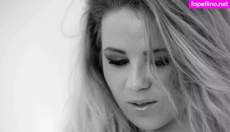 Theresa Louise OnlyFans Thumbnail #39VH6SuC5F