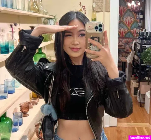 Theresa Nguyen OnlyFans Thumbnail #1Rl83uUkdn