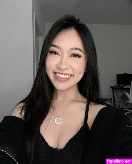 Theresa Nguyen OnlyFans Thumbnail #IUiE2ue3Yk
