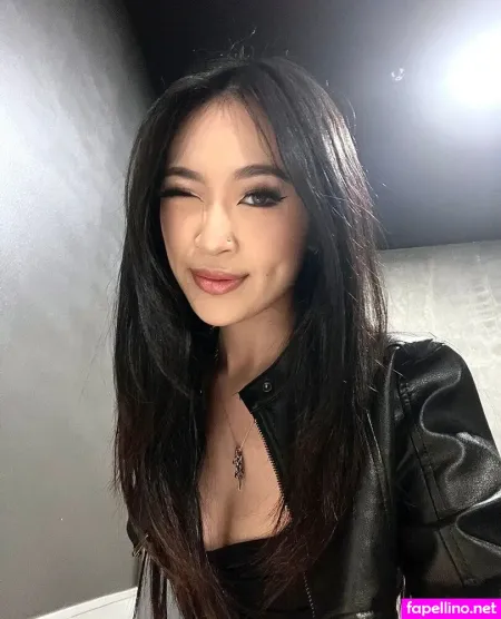 Theresa Nguyen OnlyFans Thumbnail #X4EdK3Z3le