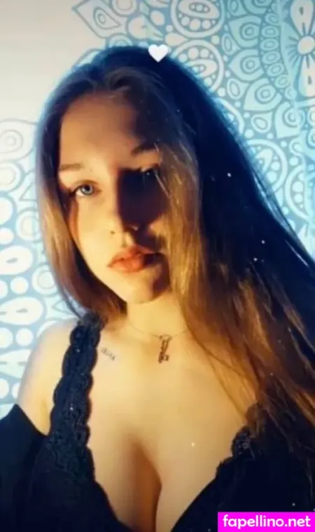 Theresa S0phie OnlyFans Thumbnail #Rd033JrF9E
