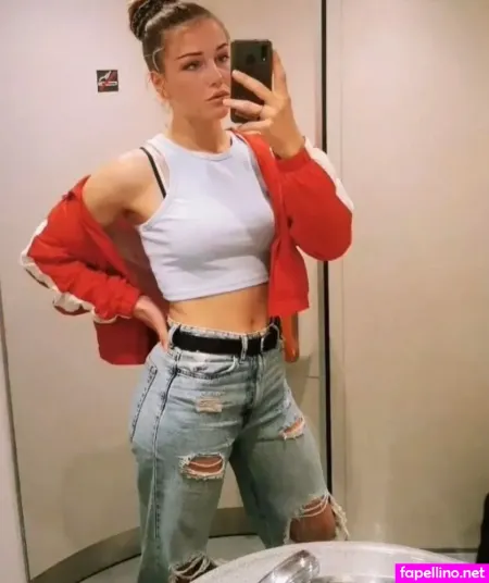 Theresa S0phie OnlyFans Thumbnail #xLH7nb2RV5