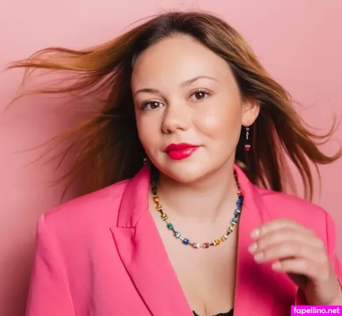 Theresa Traser OnlyFans Thumbnail #KNJZgcSJiN