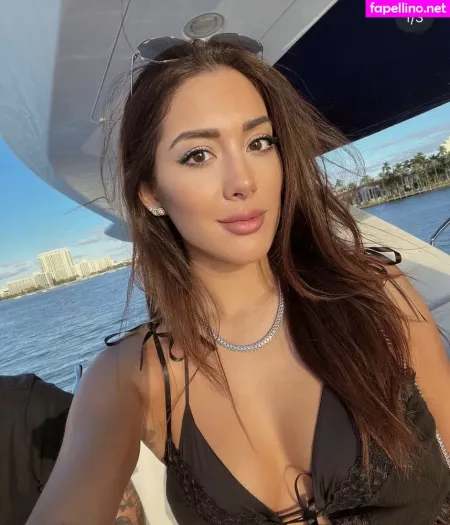 Therese Hollandd OnlyFans Thumbnail #KCWKaLcWdy