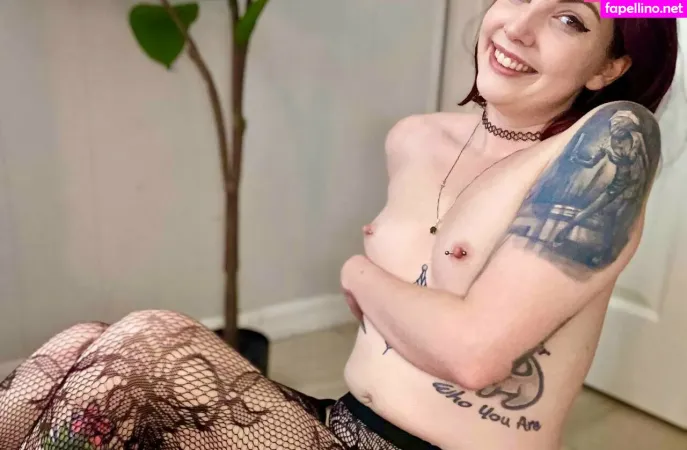 Therileydaniels OnlyFans Thumbnail #FbwQ7vcNQl