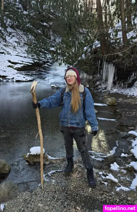 Therivergray OnlyFans Thumbnail #1O35kCZiJA