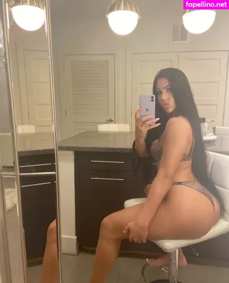 Therosaliaxo OnlyFans Thumbnail #3i0VRydIpx