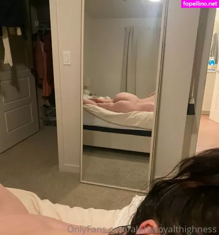 Theroyalthighness OnlyFans Thumbnail #xyXoxQOQEl