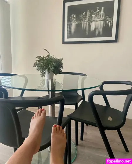 Therunnersfeet OnlyFans Thumbnail #BjWinQ7vC5