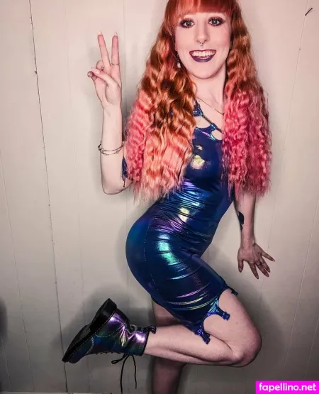 Thescarlettvixen1 OnlyFans Thumbnail #AfqPnvEcTq