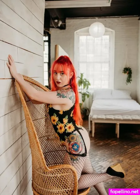 Thescarlettvixen1 OnlyFans Thumbnail #nKnLgW8KJD
