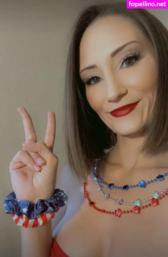 misstoniwoolf_, thescorpionqn Nude Leaked OnlyFans Photo #NoKyJiLZV8