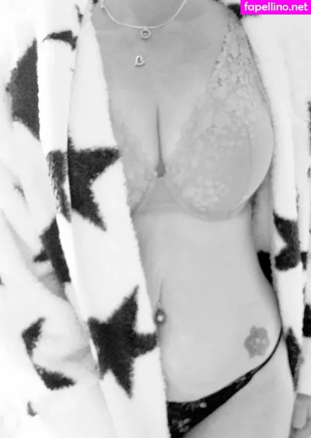 These Grey Eyes OnlyFans Thumbnail #NhNxqT6RYj