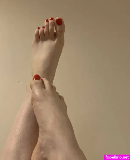 Theselilpiggie6 OnlyFans Thumbnail #mczt4jXrHi