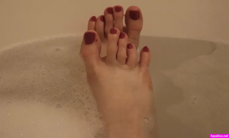 Theselilpiggie6 OnlyFans Thumbnail #msbxyRiweI