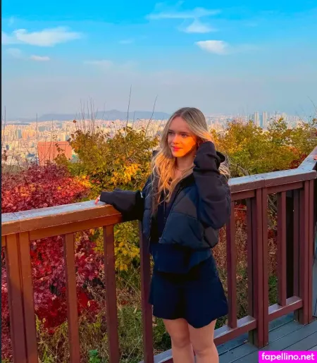 Thesi Sophie OnlyFans Thumbnail #d2TARLvY0b