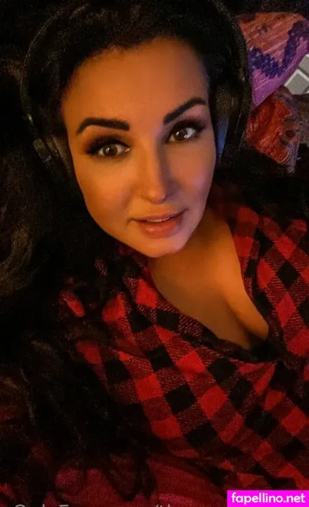 Thesophiascott OnlyFans Thumbnail #0kK3hKb0J1