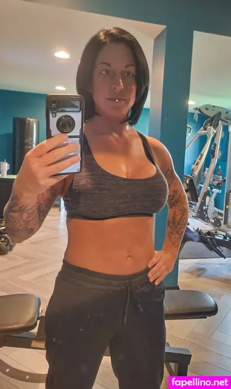 Thetattooedphysicist OnlyFans Thumbnail #3BP5IrT8En