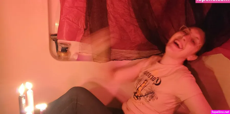 Theupsidedowngirl OnlyFans Thumbnail #fuwNc8IPyr