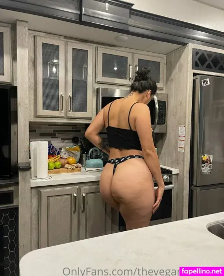 Theveganamazon OnlyFans Thumbnail #2h3QW9hg6i