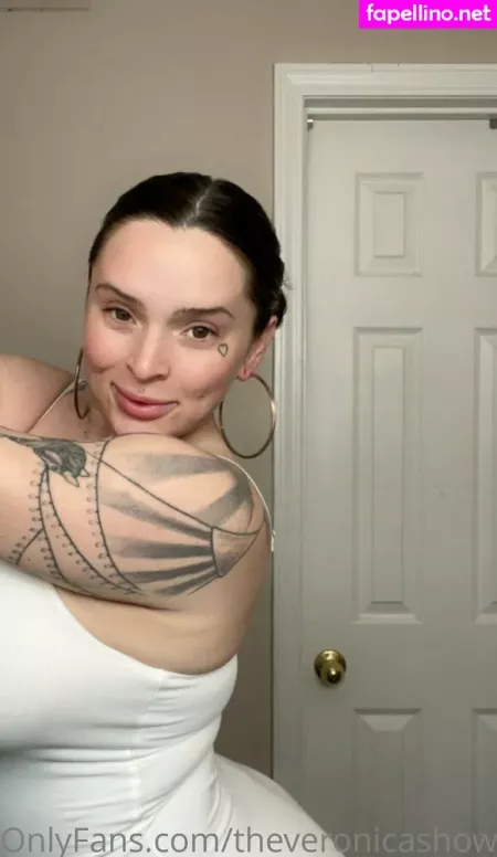 Theveronicashoww OnlyFans Thumbnail #IbB9gF4v7s