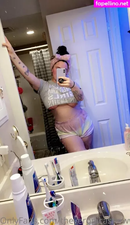 Theveronicashoww OnlyFans Thumbnail #KUE0XlO2oJ