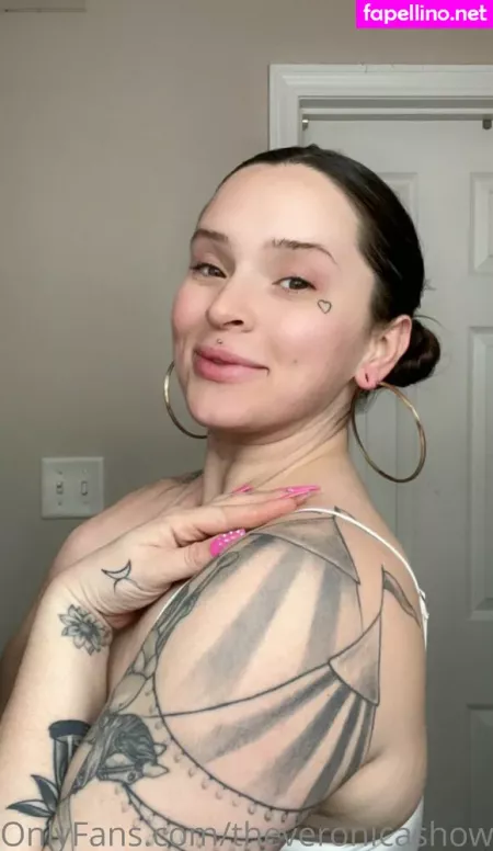 Theveronicashoww OnlyFans Thumbnail #POGvUpDFug
