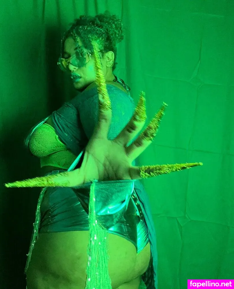 thevixensworld, thevixxxenx Nude Leaked OnlyFans Photo #bAp90bGKOP