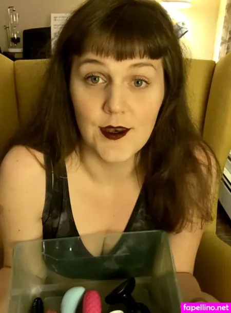 Theweirdwideweb Main Profile Photo