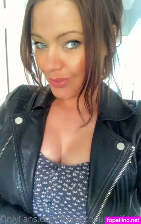 Thewethousewife Free Main Profile Photo