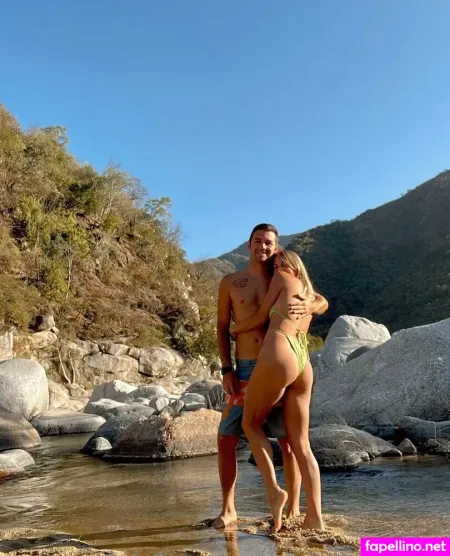 Thewildtravellers OnlyFans Thumbnail #Kv9acDAOEg