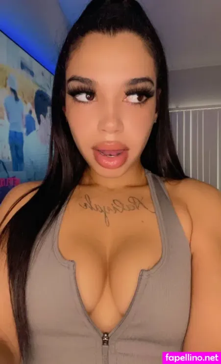 Theyfavoritegirl OnlyFans Thumbnail #T8J4arFANQ