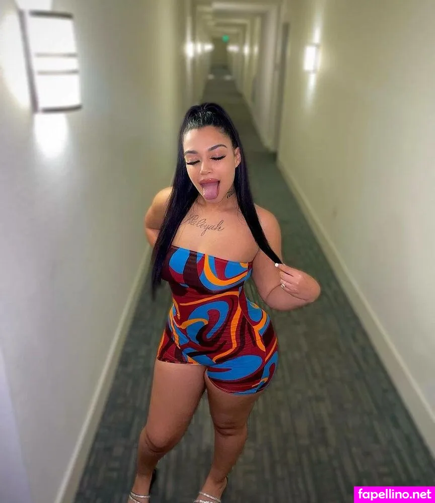Sierraabitch, sierraforpresident, sierraforpresident_, theyfavoritegirl Nude Leaked OnlyFans Photo #XSyhbdewgR