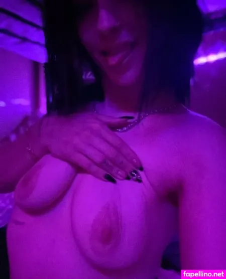 Theyluv Katie Main Profile Photo