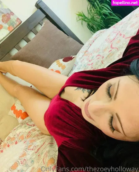 Thezoeyholloway OnlyFans Thumbnail #IscebvGQnm