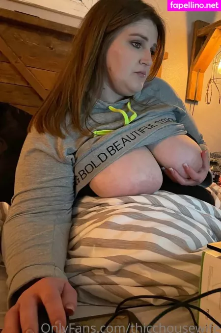 Thicchousewife OnlyFans Thumbnail #0N2MCOMwat