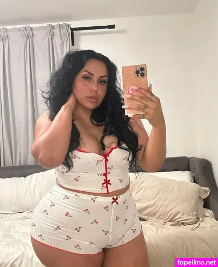 Thicclatinamamifree OnlyFans Thumbnail #a2vAk3QQq2
