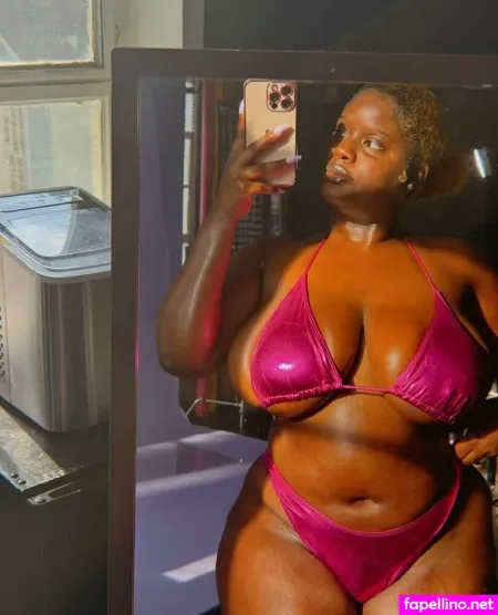 Thick Ari Lennox OnlyFans Thumbnail #KbyQ8QhM0Y