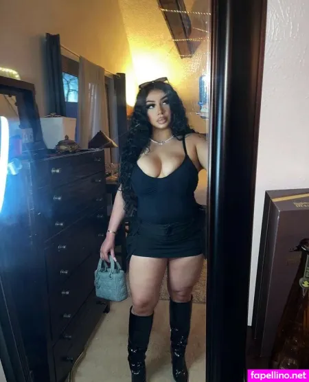 Thick Baddie Oxashhley OnlyFans Thumbnail #iV47rqGOU4