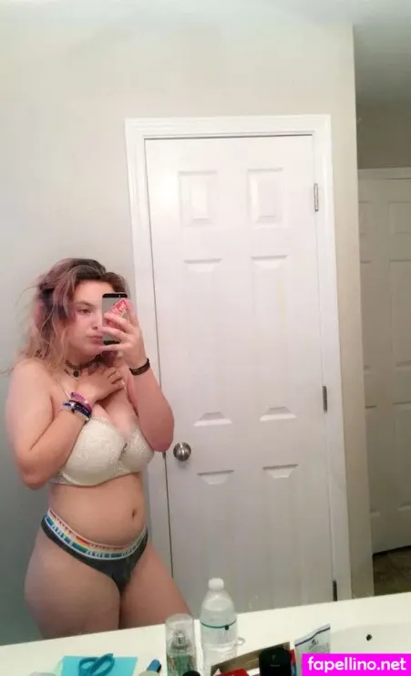 Thick Snapchat Slut OnlyFans Thumbnail #2hA9CYzyle