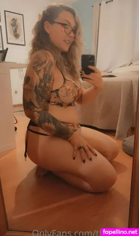 Thick Vixie OnlyFans Thumbnail #6xnwvLO9z2