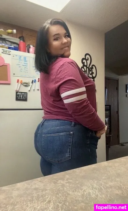 Thickchickmilffree OnlyFans Thumbnail #C29hsrNzP6