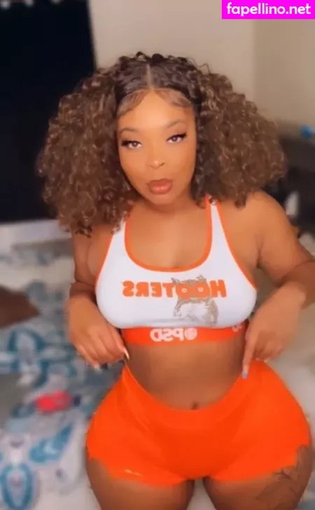 Thickebony97 OnlyFans Thumbnail #8v4TsUm90h